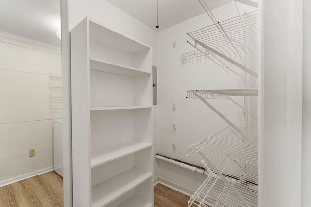 895 Caniff Rd, Columbus, OH 43221 - walk in closet with wood finished floors