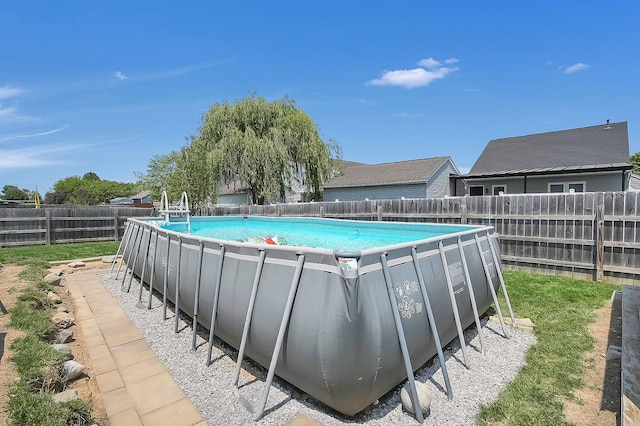 1598 Metcalfe Ave, Obetz, OH 43207 - view of swimming pool with a fenced backyard