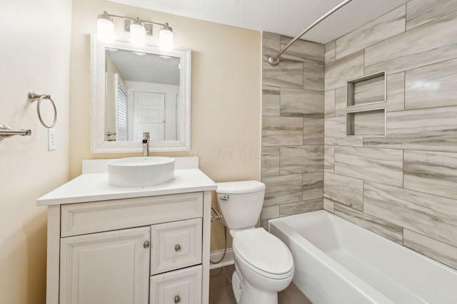 943 S Champion Ave, Columbus, OH 43206 - bathroom featuring toilet, vanity, and  shower combination