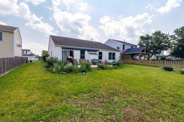 91 Richard Ave, South Bloomfield, OH 43103 - rear view of house featuring a gazebo