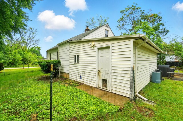 2506 Chester Rd, Columbus, OH 43231 - view of outdoor structure