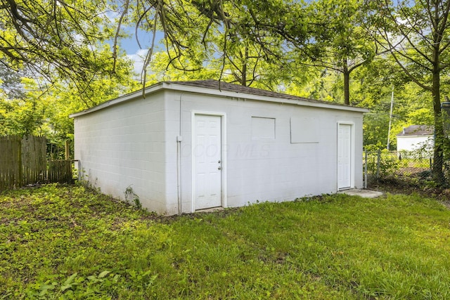 2592 Grasmere Ave, Columbus, OH 43211 - view of outbuilding