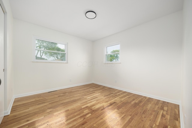 1079 Loring Rd, Columbus, OH 43224 - spare room featuring light wood finished floors and baseboards
