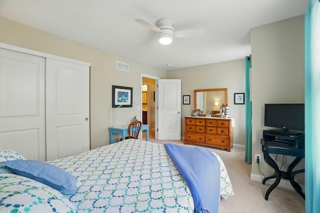 6368 Casado Dr, Columbus, OH 43213 - bedroom featuring light carpet, a closet, baseboards, and ceiling fan