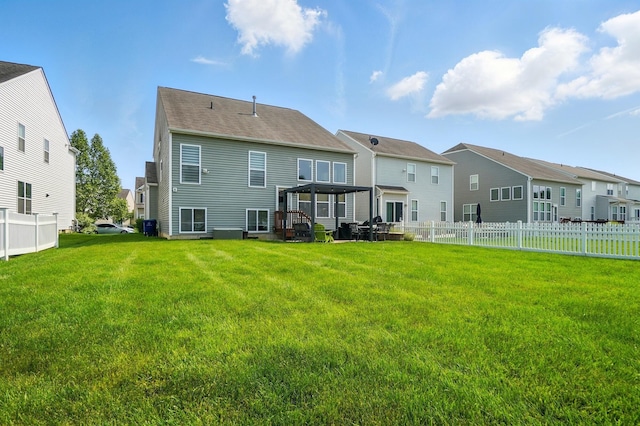 6368 Casado Dr, Columbus, OH 43213 - back of house with a residential view