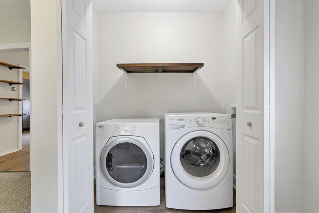 115 N Walnut St, Baltimore, OH 43105 - laundry room featuring washer and dryer and carpet flooring