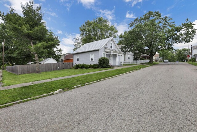 115 N Walnut St, Baltimore, OH 43105 - view of front of property featuring metal roof