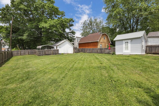 115 N Walnut St, Baltimore, OH 43105 - view of yard