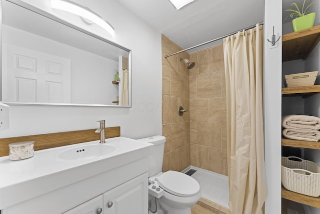 6576 Creon Dr, Reynoldsburg, OH 43068 - full bath with vanity, toilet, and a tile shower
