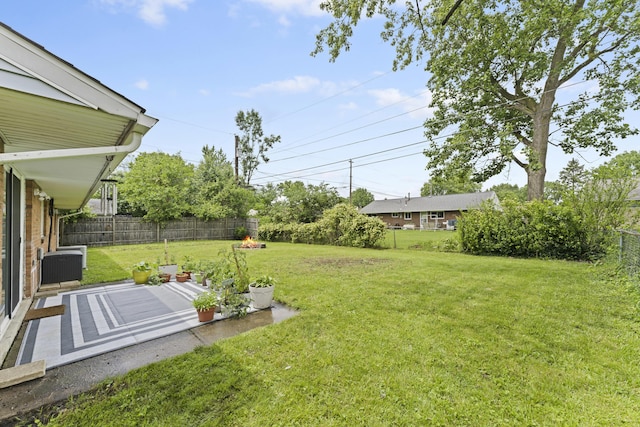 6576 Creon Dr, Reynoldsburg, OH 43068 - view of yard featuring central air condition unit