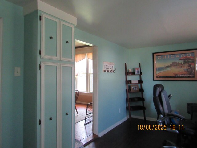 603 N Court St, Circleville, OH 43113 - office area featuring baseboards