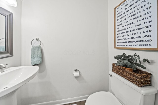 3600 Reed Rd Unit 13, Columbus, OH 43220 - half bath featuring toilet and a sink