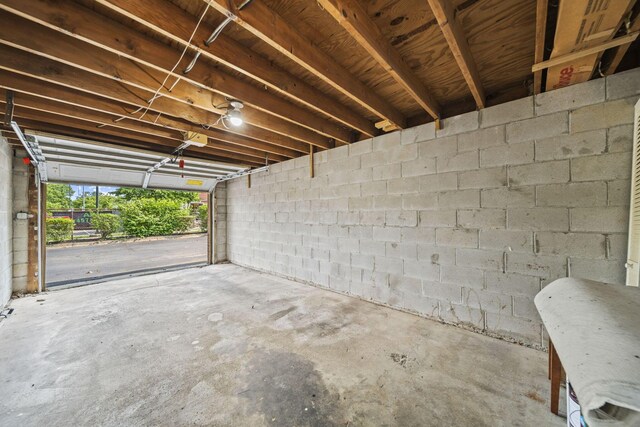3600 Reed Rd Unit 13, Columbus, OH 43220 - garage featuring concrete block wall