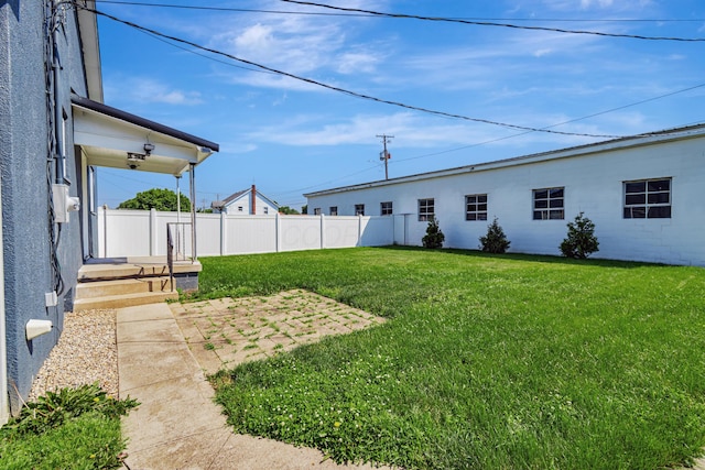 610 Chestnut St, Dresden, OH 43821 - view of yard