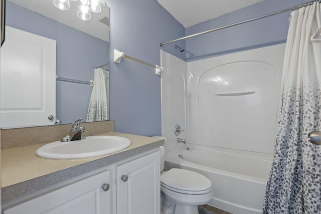 6310 Wagtail Rd Unit 6, Columbus, OH 43230 - bathroom with shower / bath combo with shower curtain, vanity, and toilet