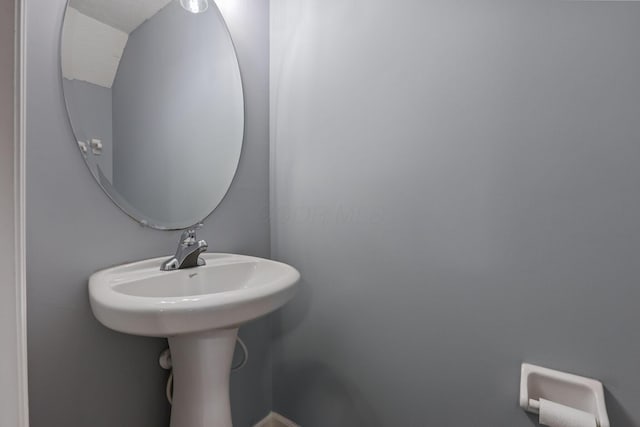 6310 Wagtail Rd Unit 6, Columbus, OH 43230 - view of bathroom
