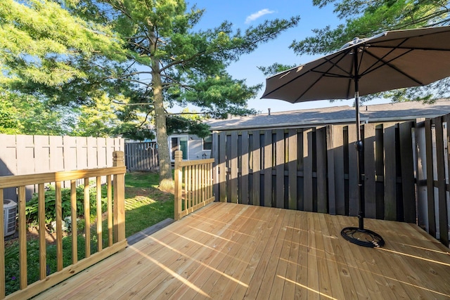 797 Timber Way Dr Unit 16C, Columbus, OH 43085 - wooden deck featuring a fenced backyard