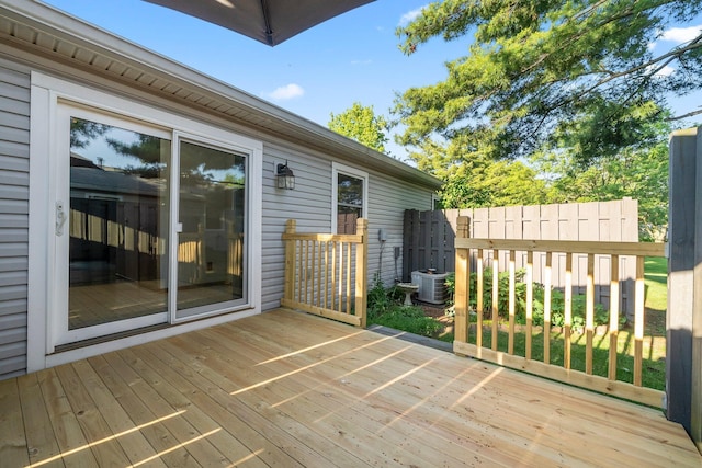 797 Timber Way Dr Unit 16C, Columbus, OH 43085 - wooden deck featuring central AC