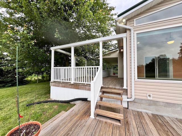 20600 Hellwig Rd, Utica, OH 43080 - wooden deck with a lawn