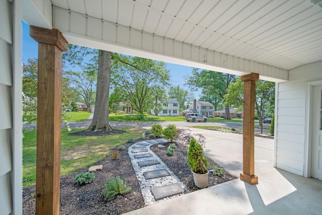 340 Canyon Dr S, Columbus, OH 43214 - photo 7