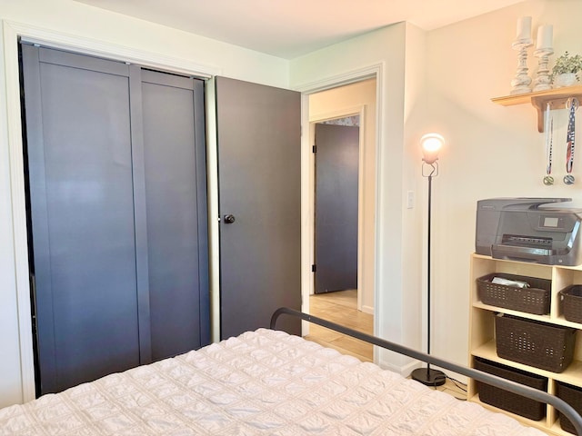 1855 Itawamba Trl, London, OH 43140 - bedroom featuring a closet