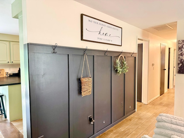 1855 Itawamba Trl, London, OH 43140 - detailed view of wood finished floors