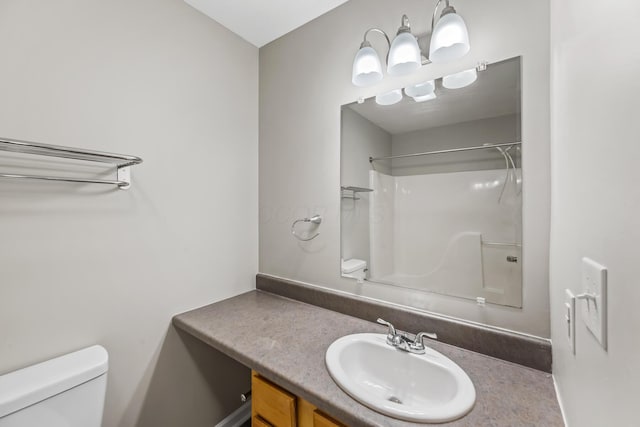 845 Bennett St, Marion, OH 43302 - full bathroom featuring toilet and vanity