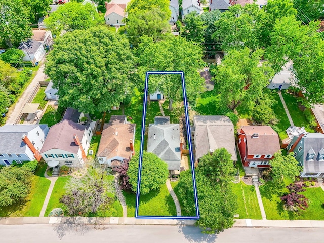 525 E Como Ave, Columbus, OH 43202 - aerial view of residential area with property boundaries highlighted