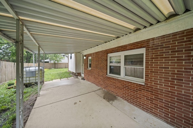 5754 Loganwood Rd, Columbus, OH 43229 - view of patio / terrace