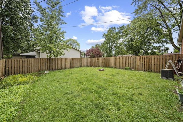5754 Loganwood Rd, Columbus, OH 43229 - view of yard