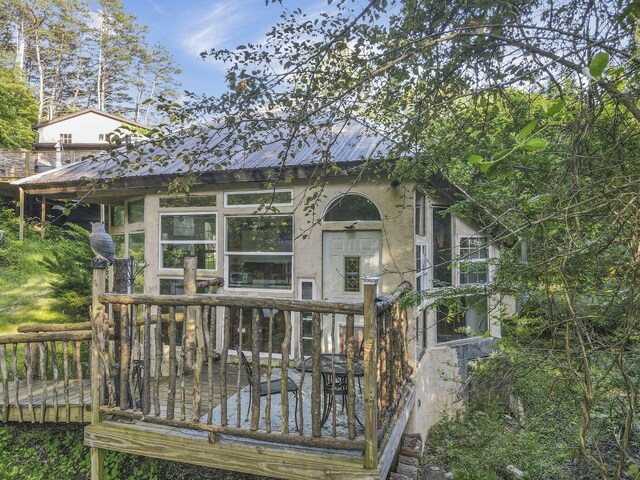 11097 Frasure Helber Rd, Logan, OH 43138