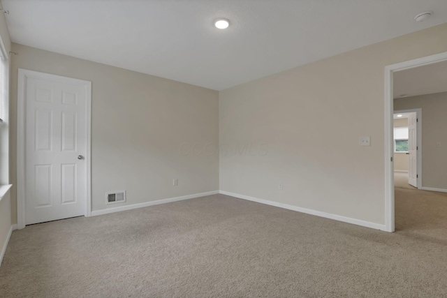 1137 Legacy Ln, Pataskala, OH 43062 - unfurnished room featuring carpet flooring, baseboards, and recessed lighting