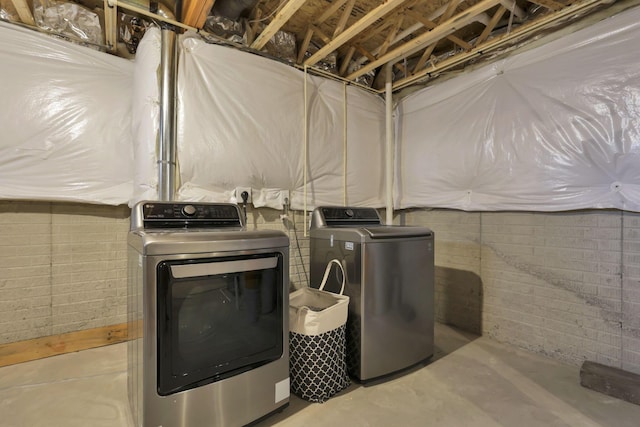 1137 Legacy Ln, Pataskala, OH 43062 - laundry room with washing machine and dryer