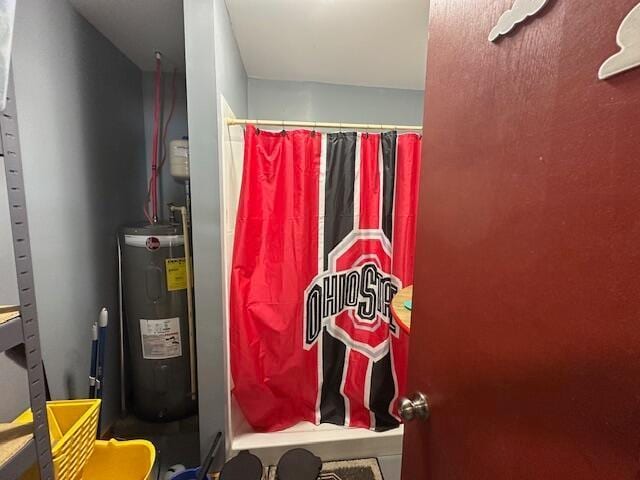 14572 Hock Hocking Rd, Logan, OH 43138 - utility room featuring electric water heater