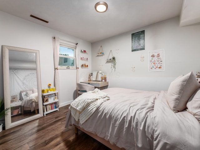 334 Wittenberg St, Columbus, OH 43230 - bedroom featuring wood finished floors