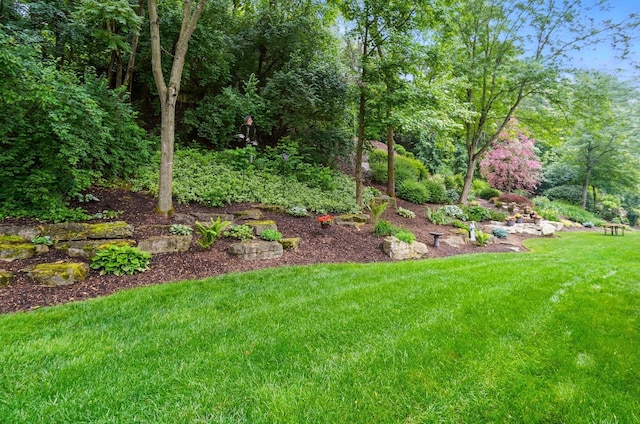 1893 Marblecliff Crossing Ct, Columbus, OH 43204 - photo 3