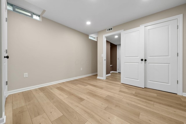 137 E Torrence Rd, Columbus, OH 43214 - finished basement featuring light wood-type flooring, recessed lighting, and baseboards