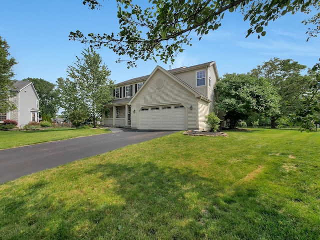 6048 Trent Ct, Lewis Center, OH 43035 - traditional-style home with asphalt driveway and a front yard