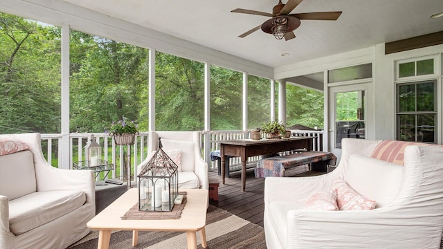 122 Boulder Ct, Granville, OH 43023 - sunroom / solarium featuring an outdoor hangout area and ceiling fan