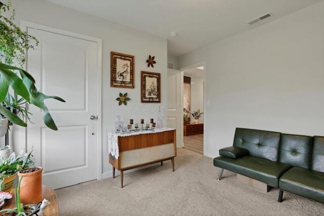 351 Trinity Way W, Newark, OH 43055 - sitting room with light colored carpet