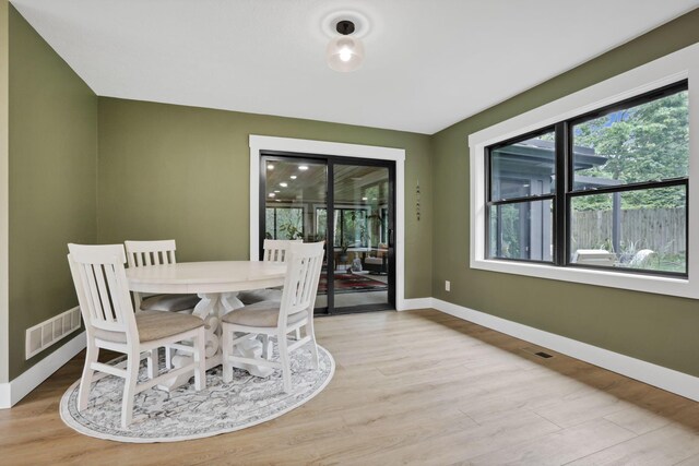 29 Pocono Rd, Columbus, OH 43235 - dining room featuring baseboards and light wood-type flooring