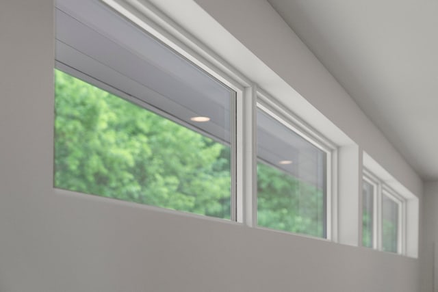 7931 Concord Rd, Johnstown, OH 43031 - detailed view of stucco siding