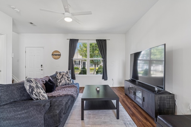 6213 Red Glare Dr Unit 290, Galloway, OH 43119 - living room featuring dark wood finished floors and a ceiling fan