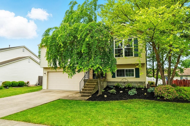 418 Broadview Ct, Pataskala, OH 43062 - view of front of house featuring driveway and a garage