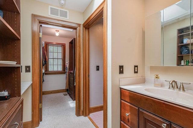 979 S Cassingham Rd, Columbus, OH 43209 - photo 23