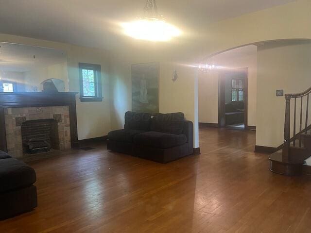 979 S Cassingham Rd, Columbus, OH 43209 - photo 5