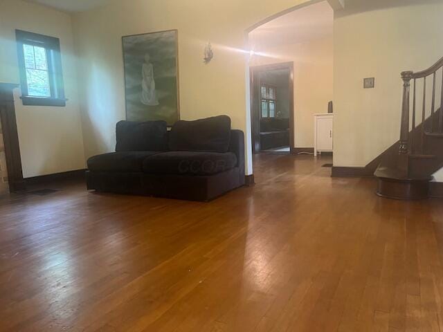 979 S Cassingham Rd, Columbus, OH 43209 - photo 7
