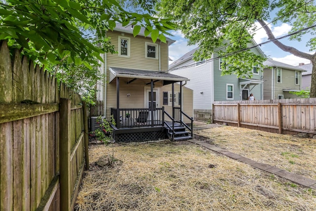 72 Avondale Ave, Columbus, OH 43222 - back of house with a fenced backyard and a wooden deck
