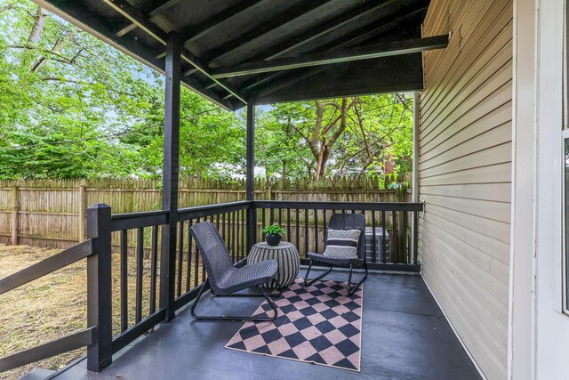 72 Avondale Ave, Columbus, OH 43222 - view of balcony