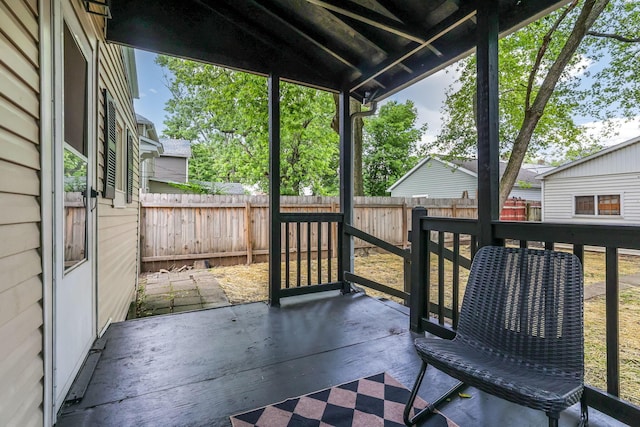 72 Avondale Ave, Columbus, OH 43222 - wooden terrace featuring a fenced backyard